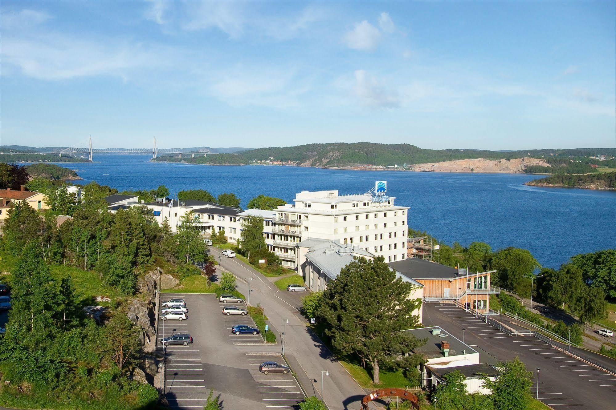 Bohusgarden Hotell & Konferens Uddevalla Buitenkant foto