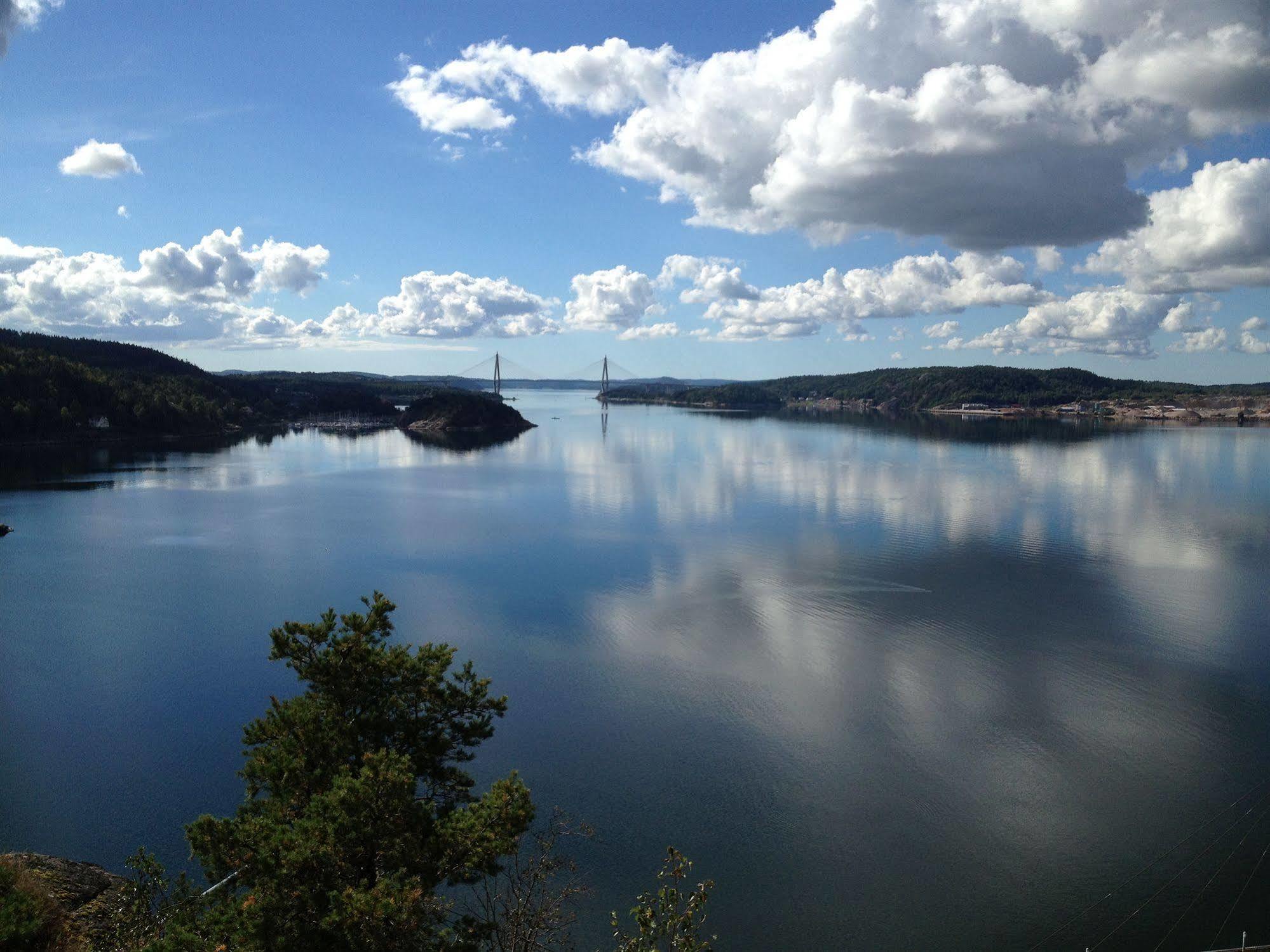 Bohusgarden Hotell & Konferens Uddevalla Buitenkant foto